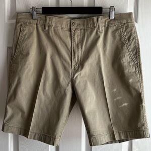 Levi’s Men’s Khaki XX Chino Shorts Size W36 9” Inseam